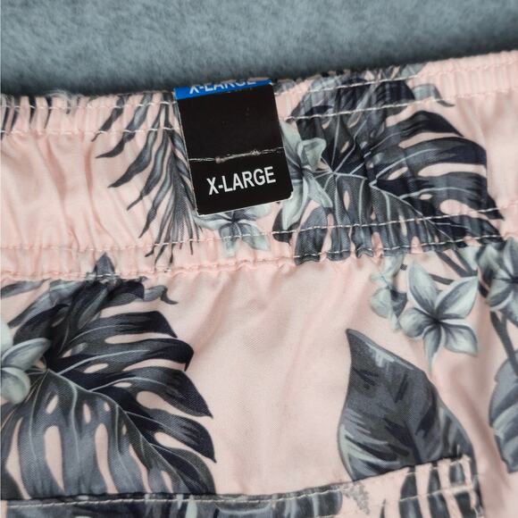 NWT U.S. Apparel Mens XL Bella Fleur Pink Floral Print Swim Shorts - Picture 11 of 13